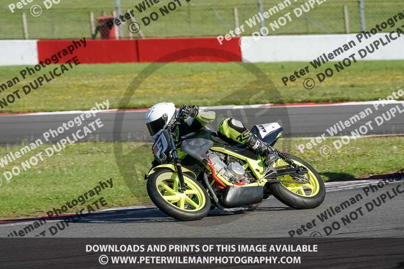 donington no limits trackday;donington park photographs;donington trackday photographs;no limits trackdays;peter wileman photography;trackday digital images;trackday photos